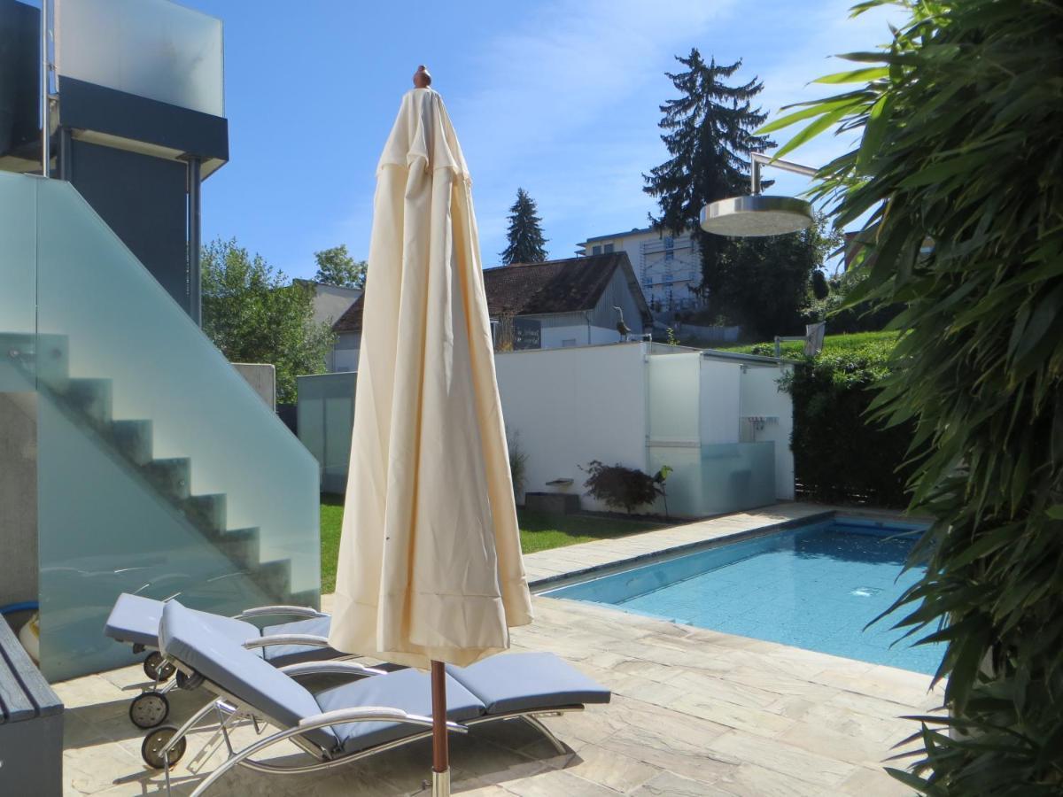 Gaestehaus Sommertal Mit Pool Im Garten, Eigener Parkplatz, 800M Zum Bodensee, 300M Zur Altstadt Meersburg Exterior photo
